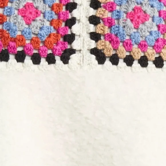 BlankNYC ‘Cuddle Up’ Granny Squares Crochet Patchwork Jacket Size Large - Picture 2 of 9